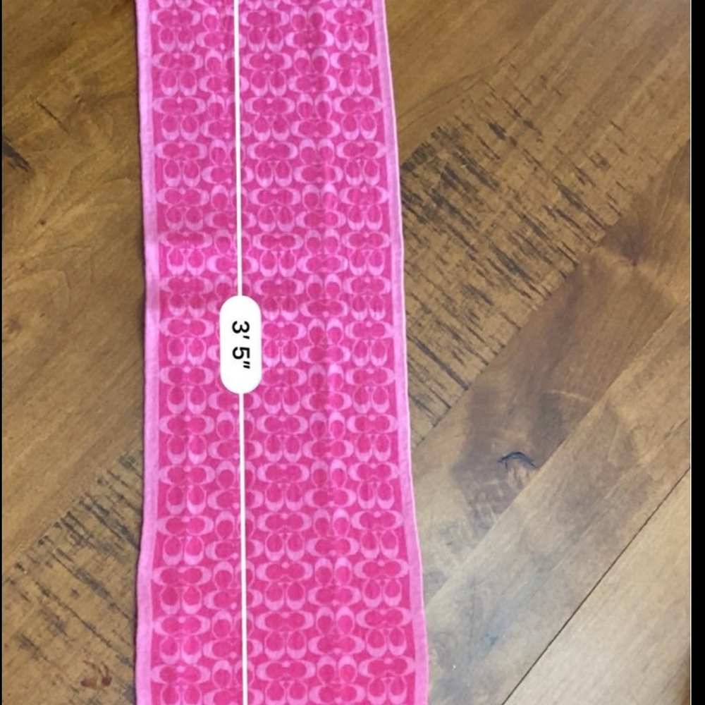 Coach Merino Wool Jacquard Signature C Logo Hot Bright Pink Scarf - Picture 3 of 6